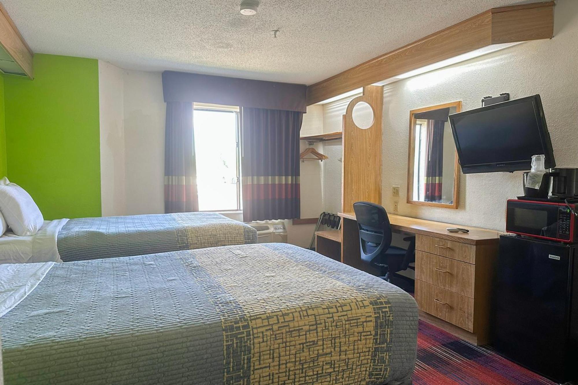 Classic Inn By Oyo I- 240 Near Memphis Airport Exterior foto